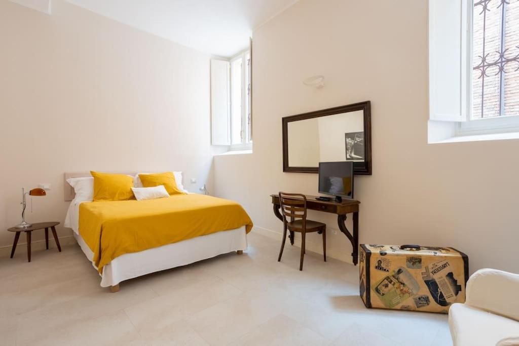 Palazzo Sabbioni Appartamento Lusso Due Camere Soggiorno Cucina Ferrare Extérieur photo